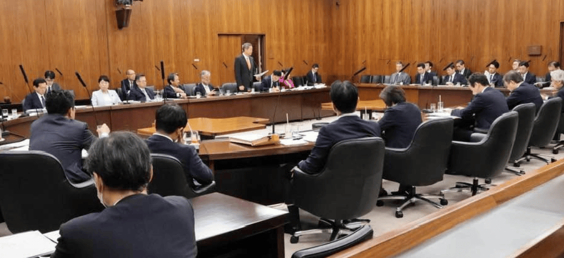 小泉防衛大臣、茂木外務大臣に質疑